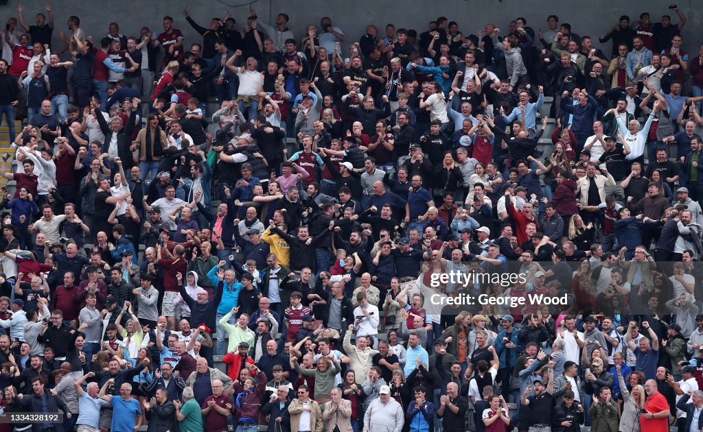 Newcastle United v West Ham United - Premier League