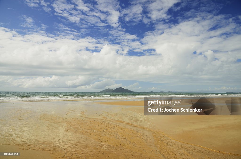 Mission Beach and Dunk Island