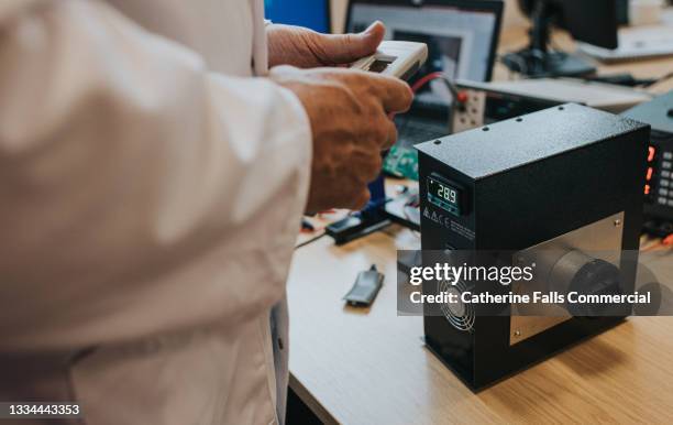 Calibrator Engineer 187 Calibration Lab Stock Photos, High-Res Pictures, and Images - Getty ...