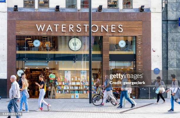 waterstones entrance - book shop stock pictures, royalty-free photos & images