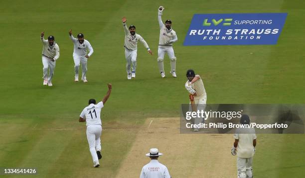 Rahul , Rohit Sharma , Virat Kohli and Rishabh Pant of India celebrate the dismissal of Dom Sibley of England during the fifth day of the 2nd LV=...