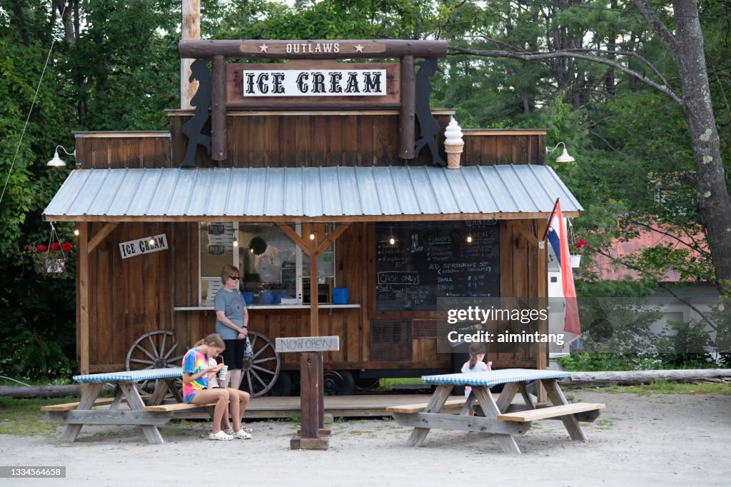 Outlaw Ice Cream Store in Schroon Lake