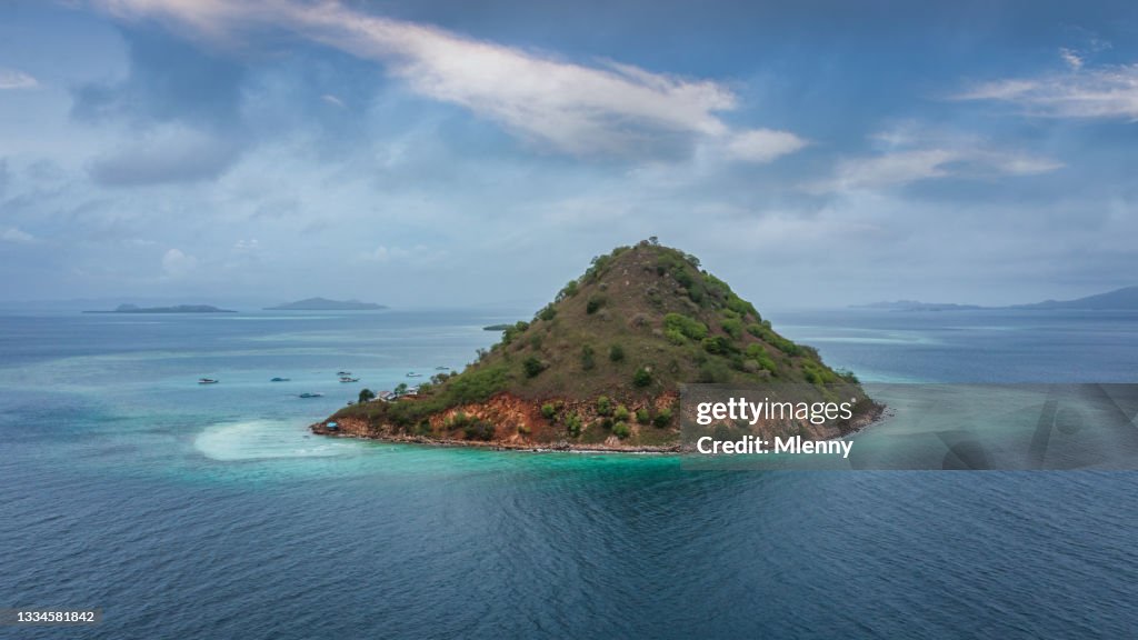 Kukusan Island Komodo National Park Indonesia Pulau Kukusan Panorama