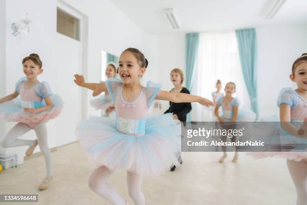 on a ballet class - ballett stockfoto's en -beelden