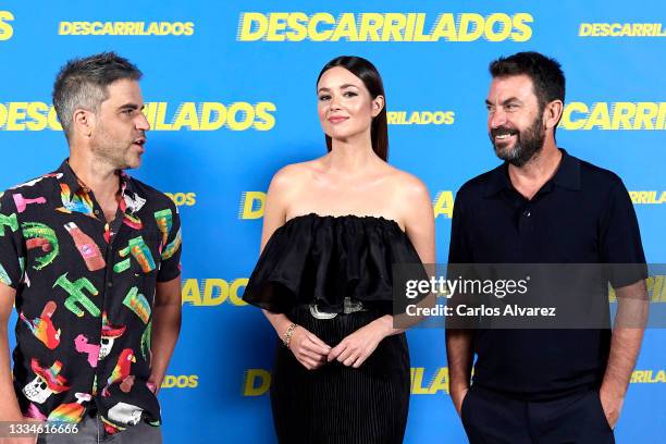 Actors Arturo Valls , Ernesto Sevilla and Dafne Fernandez attend 'Descarrilados' photocall on August 17, 2021 in Madrid, Spain.