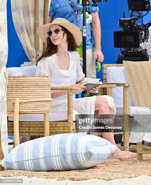 Anne Hathaway Beach Photos And Premium High Res Pictures Getty Images anne-hathaway-beach-photos-and-premium-high-res-pictures-getty-images