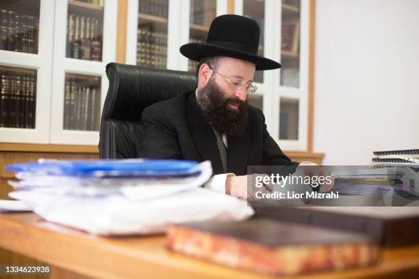 Attractive Rabbi 27 Rabbi Shmuel Rabinovich Photos & High Res Pictures - Getty Images