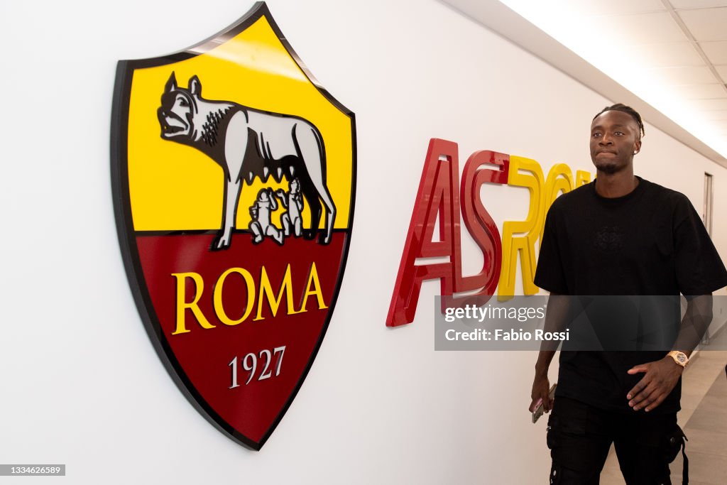 AS Roma Unveil New Signing Tammy Abraham
