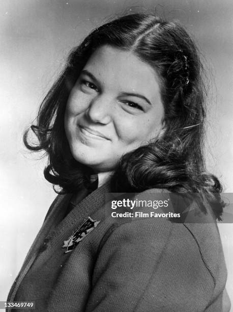 Sandy Cohn 1,158 Mindy Cohn Photos & High Res Pictures - Getty Images