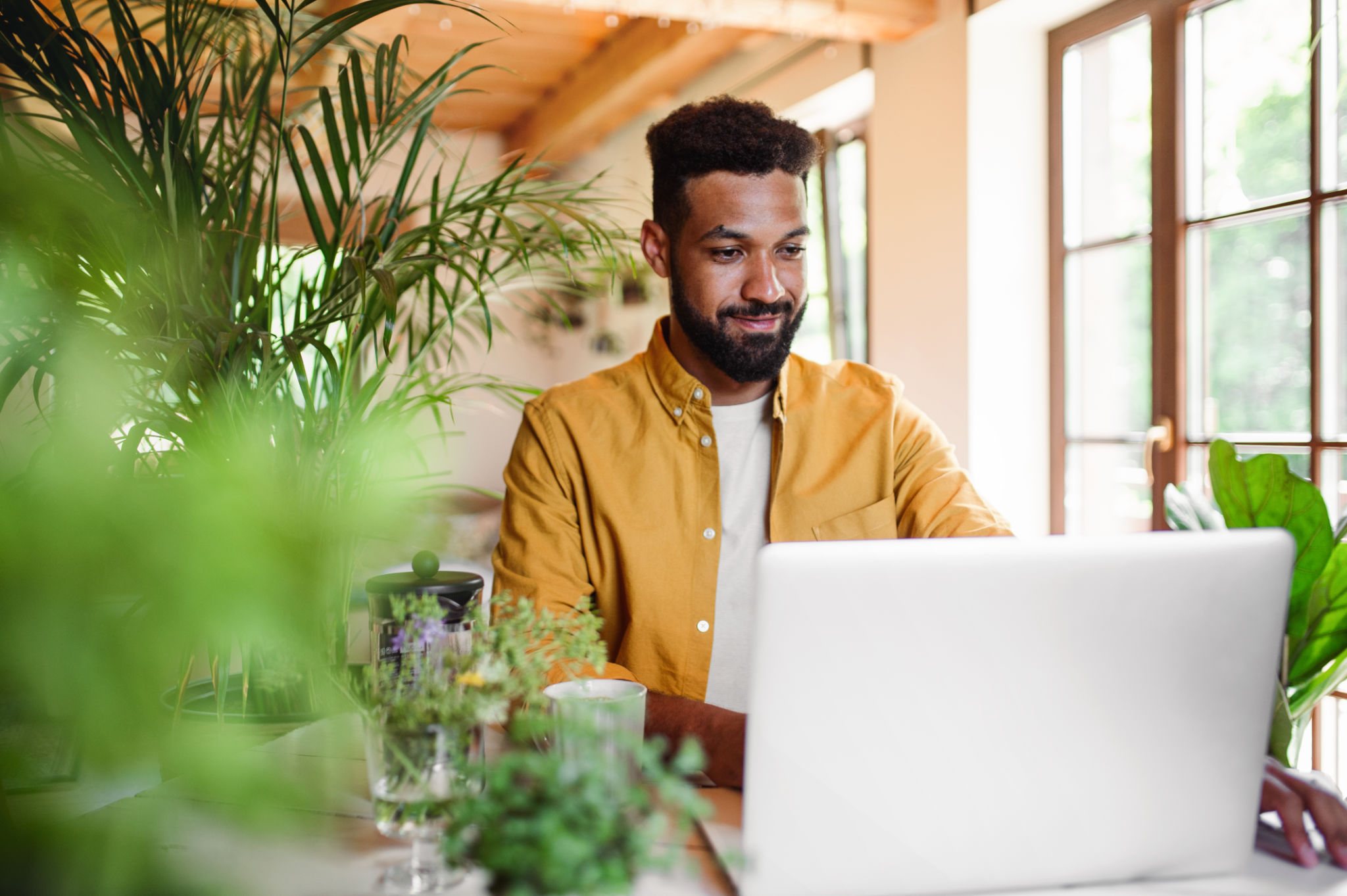 freelancing laptop