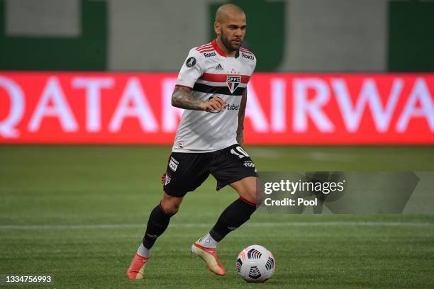 Dani Alves of Sao Paulo controls the ball during a quarter final second leg match between Palmeiras and Sao Paulo as part of Copa CONMEBOL...