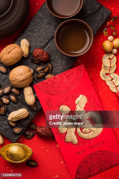 chinese new year and spring festival red envelopes - festival de las linternas chino fotografías e imágenes de stock