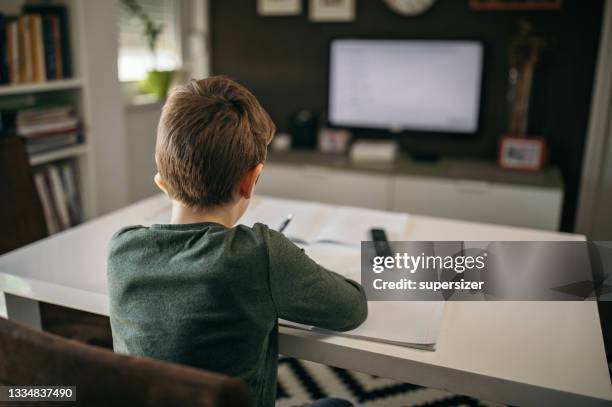 10,109 Tv Tests Stock Photos, High-Res Pictures, and Images - Getty Images