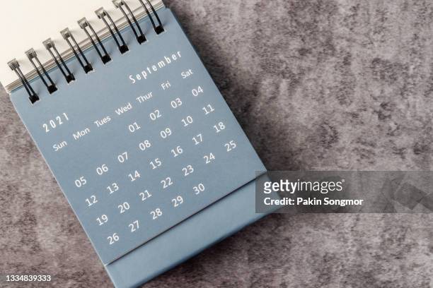 september month, calendar desk 2021 for organizer to planning and reminder on the table. business planning appointment meeting concept - september imagens e fotografias de stock