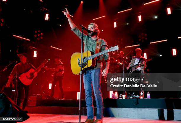 Thomas Rhett Live Thomas Rhett In Concert Photos and Premium High Res Pictures - Getty Images