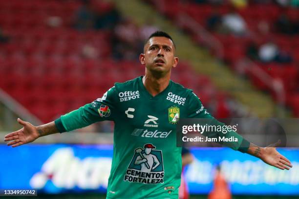 Elias Hernandez of Leon celebrates after scoring his team's second goal during the 5th round match between Chivas and Leon as part of the Torneo...