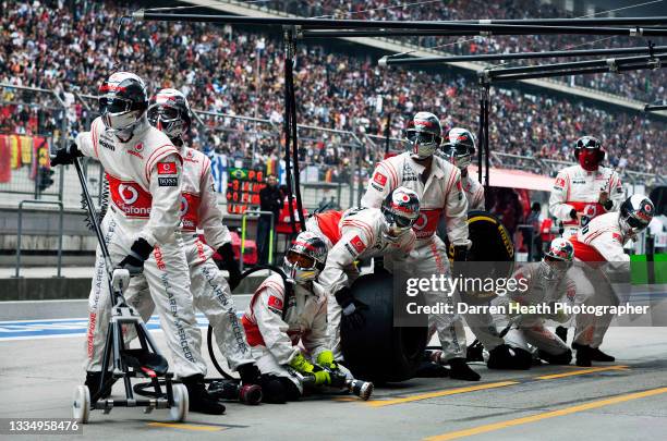 Fireproof Racing Overalls Crs Racing Team Photos and Premium High Res Pictures - Getty Images