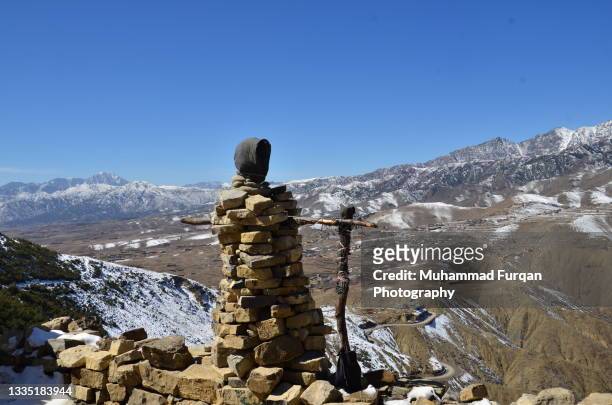 views of pakistan afghan border - pakistan army stock pictures, royalty-free photos & images