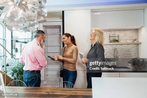 Kitchen Store Display Photos and Premium High Res Pictures - Getty Images