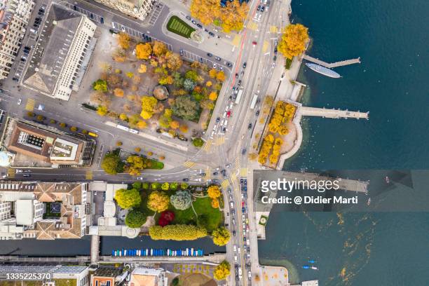 overhead view of the zurich lakefront in switzerland largest city - lake zurich switzerland stock pictures, royalty-free photos & images