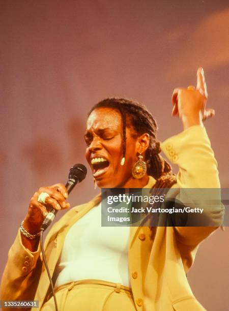 American Jazz singer Dianne Reeves performs at the Panasonic Village Jazz Festival in Washington Square Park, New York, New York, August 25, 1997.