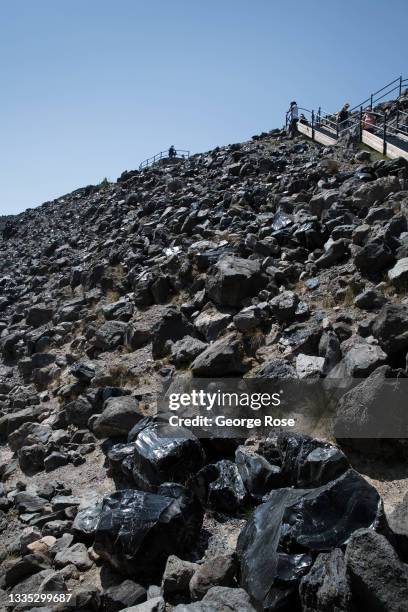 Oregon Igneous Rocks 89,508 Igneous Rock Stock Photos, High-Res Pictures, and Images - Getty ...