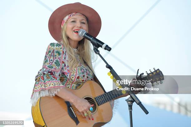 Singer-songwriter Jewel performs on the Main Stage during the first day of The Wellness Experience by Kroger at The Banks on August 20, 2021 in...