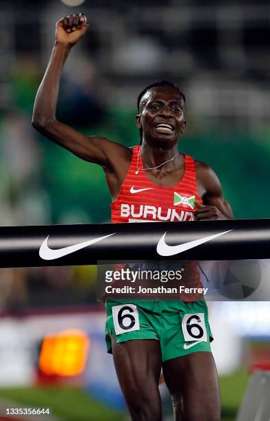 Francine Niyonsaba of Burundi celebrates winning the 2 Mile race during the 2021 Prefontaine Classic at Hayward Field on August 20, 2021 in Eugene,...