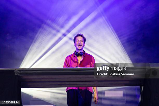 German DJ Felix Jaehn performs on stage at BonnLive on August 20, 2021 in Bonn, Germany.