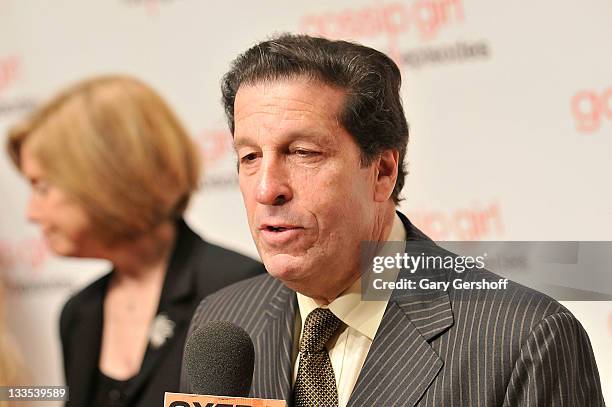 Peter Roth Actor Warner Brothers Television Peter Roth Photos and Premium High Res ...