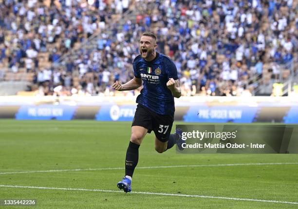 Milan Skriniar of FC Internazionale celebrates after scoring the opening goal during the Serie A match between FC Internazionale and Genoa CFC at...