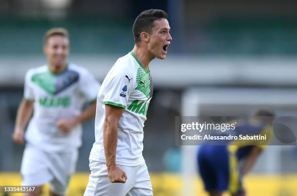 Giacomo Raspadori of US Sassuolo celebrates after scoring the opening goal during the Serie A match between Hellas Verona FC v US Sassuolo at Stadio...