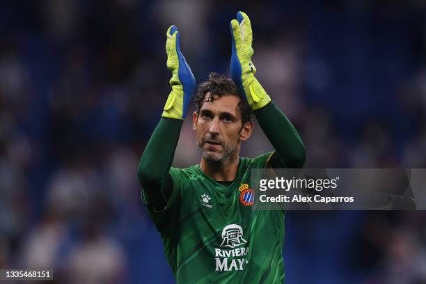 Diego Lopez of Espanyol applauds the fans following the LaLiga Santander match between RCD Espanyol and Villarreal CF at RCDE Stadium on August 21,...