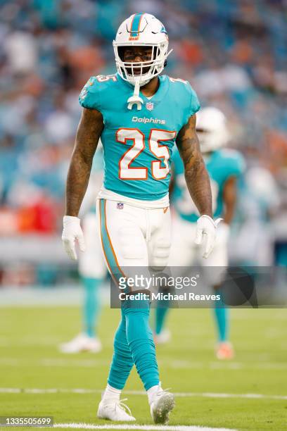 miami dolphins number 25