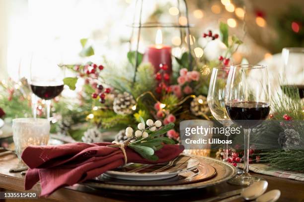 christmas holiday dining table - rustic decor stock pictures, royalty-free photos & images
