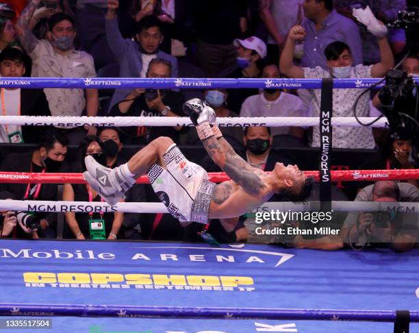 Backflip Boxer Julio Ceja (Boxer) Photos and Premium High Res Pictures - Getty Images