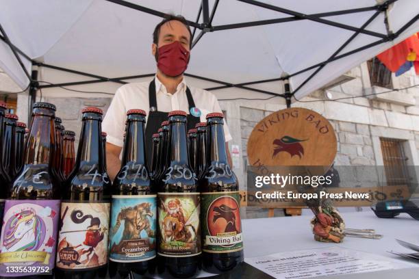 Mead stall at the La Despensa de Madrid flea market, on 22 August, 2021 in Moralzarzal, Madrid, Spain. This market seeks to raise awareness of the...