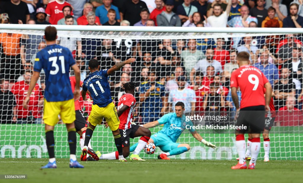 Southampton v Manchester United - Premier League