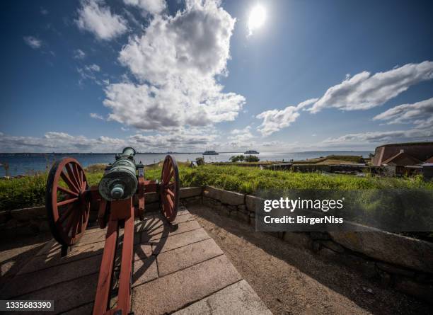 kronborg castle bastion, helsingør, denmark - helsingor stock pictures, royalty-free photos & images