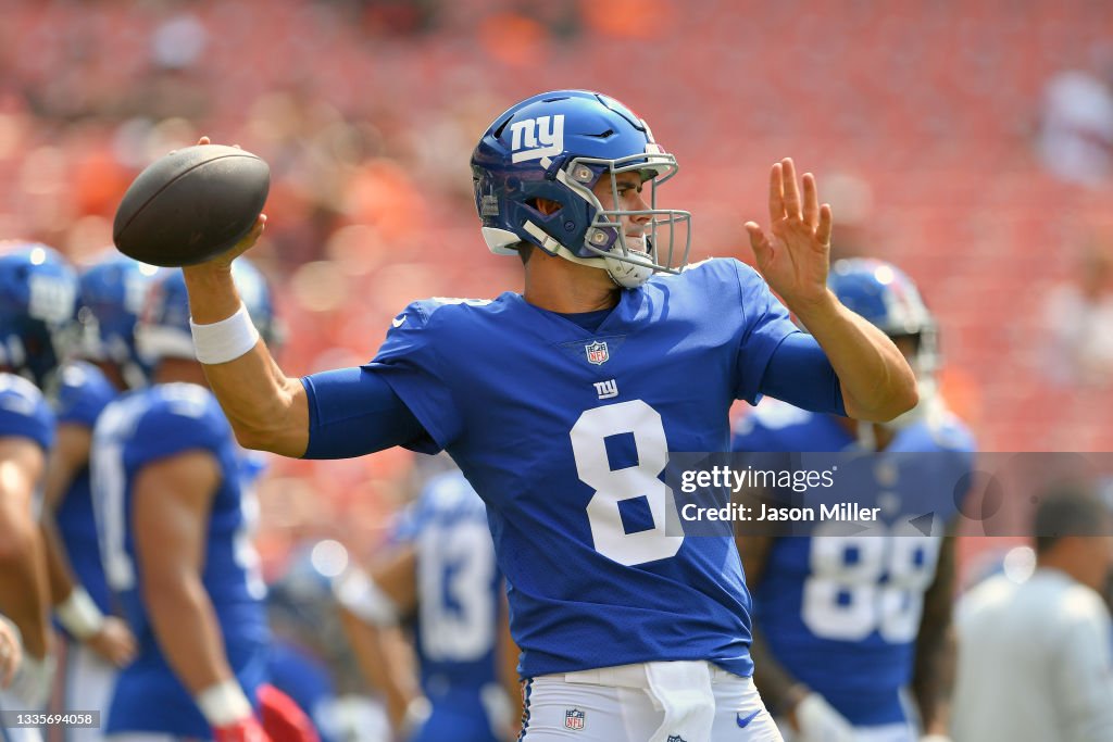 New York Giants v Cleveland Browns