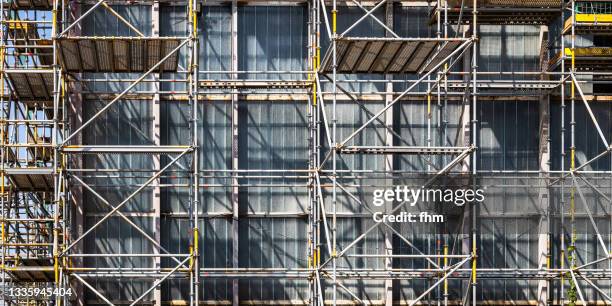 scaffolding - andaime imagens e fotografias de stock
