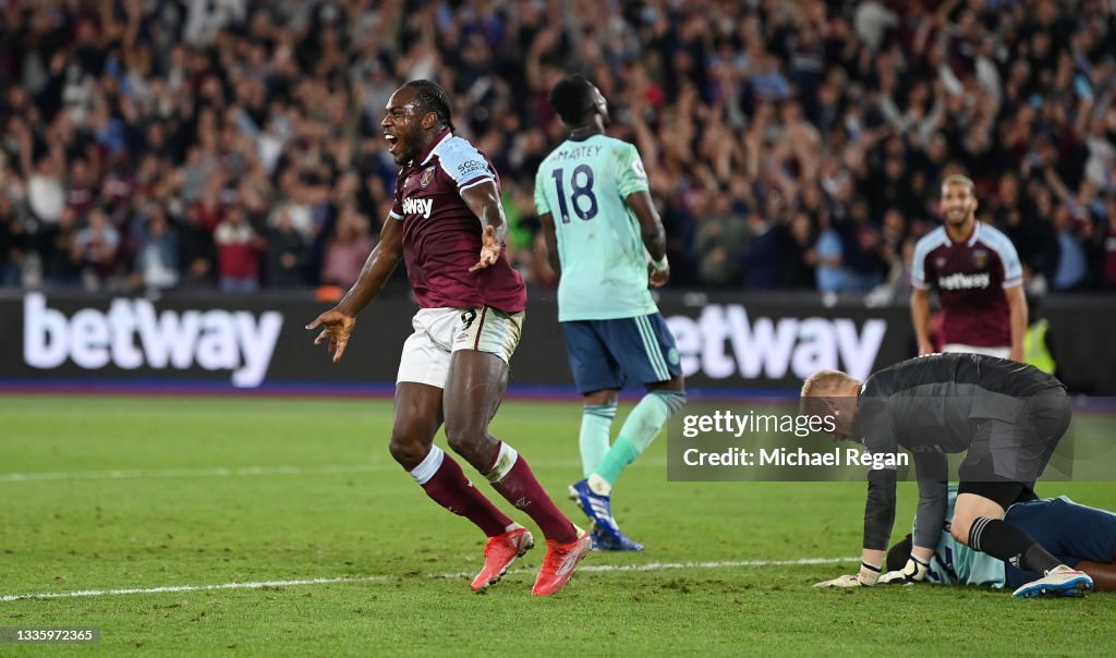 West Ham United v Leicester City - Premier League