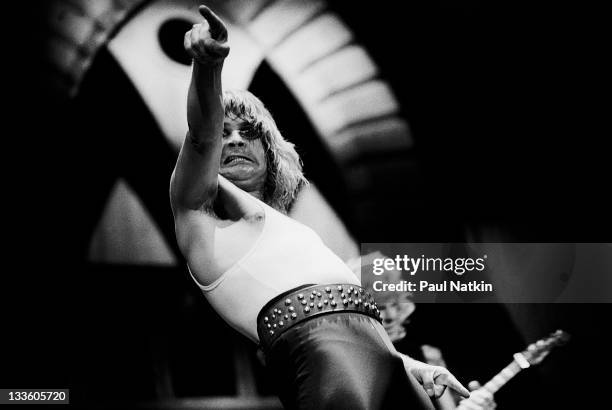 141 Ozzy Osbourne 1982 Photos & High Res Pictures - Getty Images