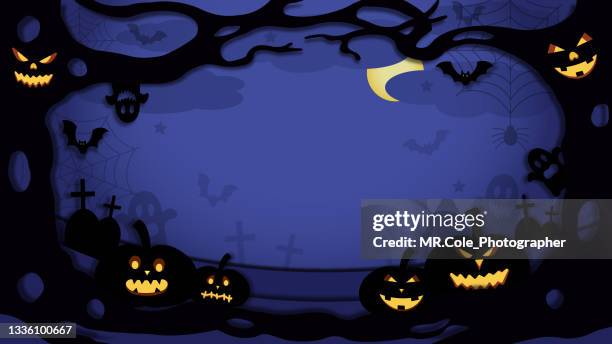 halloween background with pumpkin in silhouette - halloweenlykta bildbanksfoton och bilder
