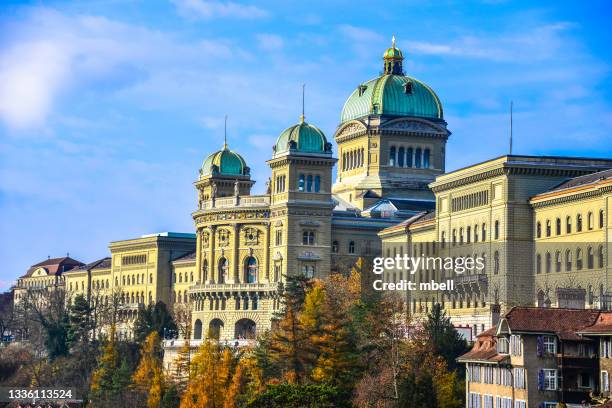 federal palace of switzerland - swiss parliament - bundeshaus - bern switzerland - berne ストックフォトと画像