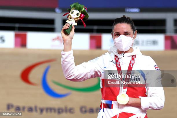 Gold medalist Sarah Storey of Team Great Britain poses during the medal ceremony for Track Cycling Women’s C5 3000m Individual Pursuiton day 1 of the...