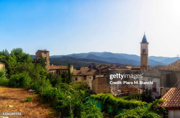 pacentro - abruzzo stock-fotos und bilder