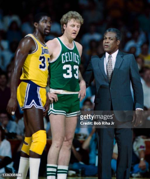 Los Angeles Lakers Magic Johnson and Boston Celtics Larry Bird during break at 1985 NBA Finals between Los Angeles Lakers and Boston Celtics, June 2,...