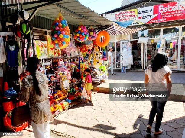 barakholka almaty - kazakhstan market stock pictures, royalty-free photos & images