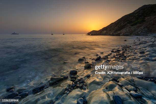 scenic view of sea against sky during sunset,via delle mimose,italy - mimose fotografías e imágenes de stock